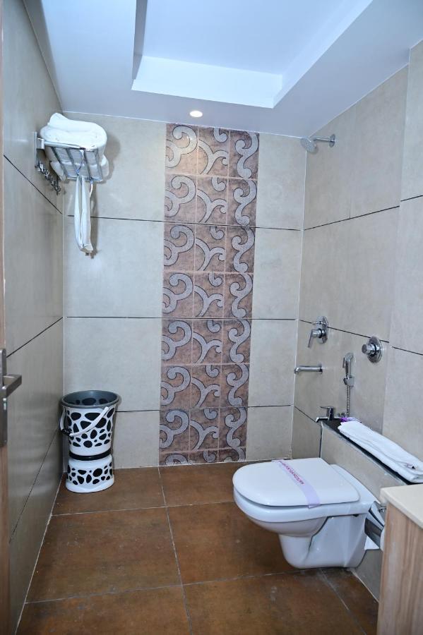 The Dwelling Inn Greater Noida Dış mekan fotoğraf