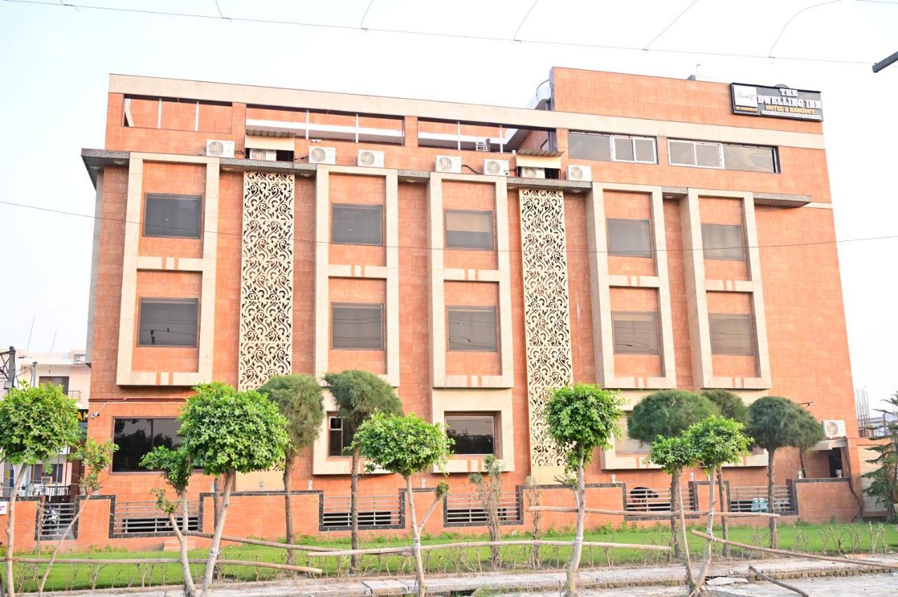 The Dwelling Inn Greater Noida Dış mekan fotoğraf