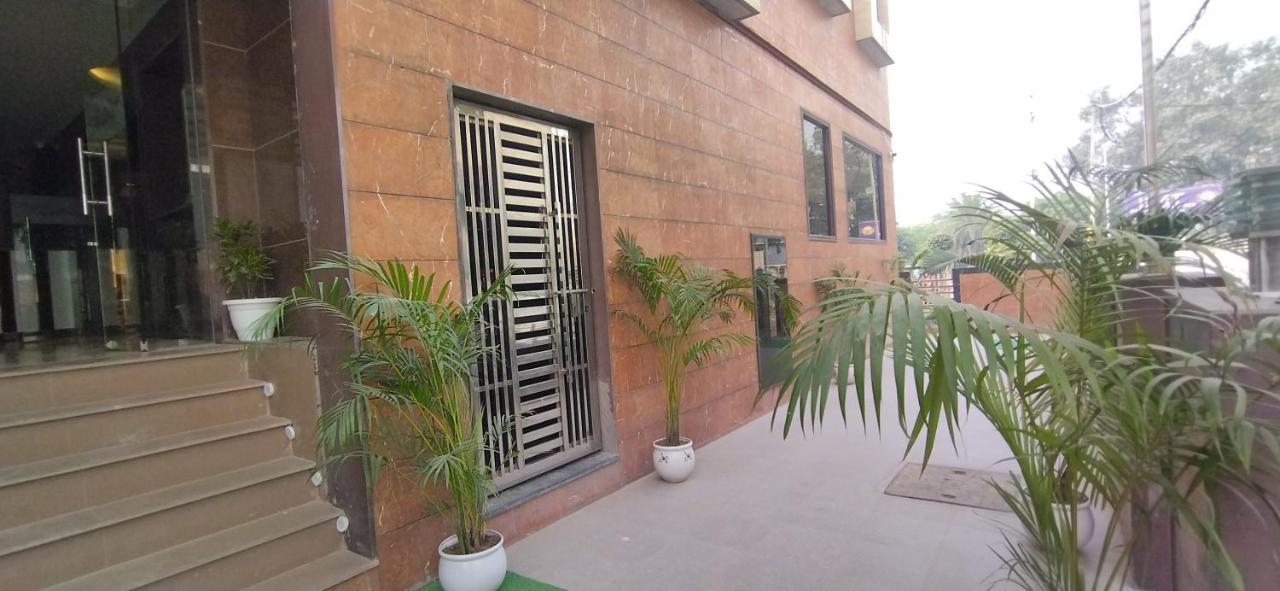 The Dwelling Inn Greater Noida Dış mekan fotoğraf