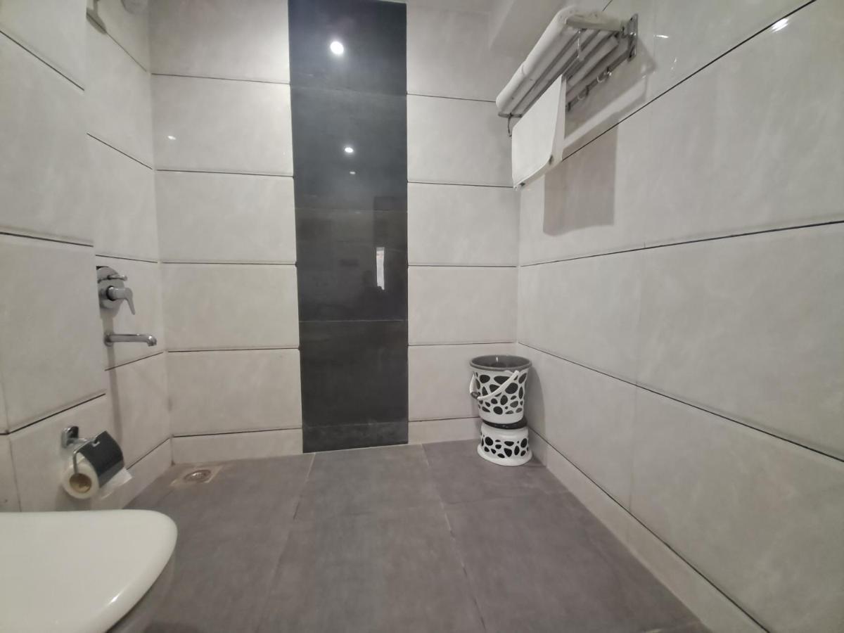 The Dwelling Inn Greater Noida Dış mekan fotoğraf