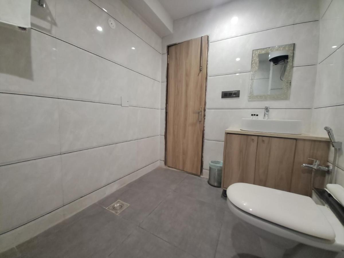 The Dwelling Inn Greater Noida Dış mekan fotoğraf